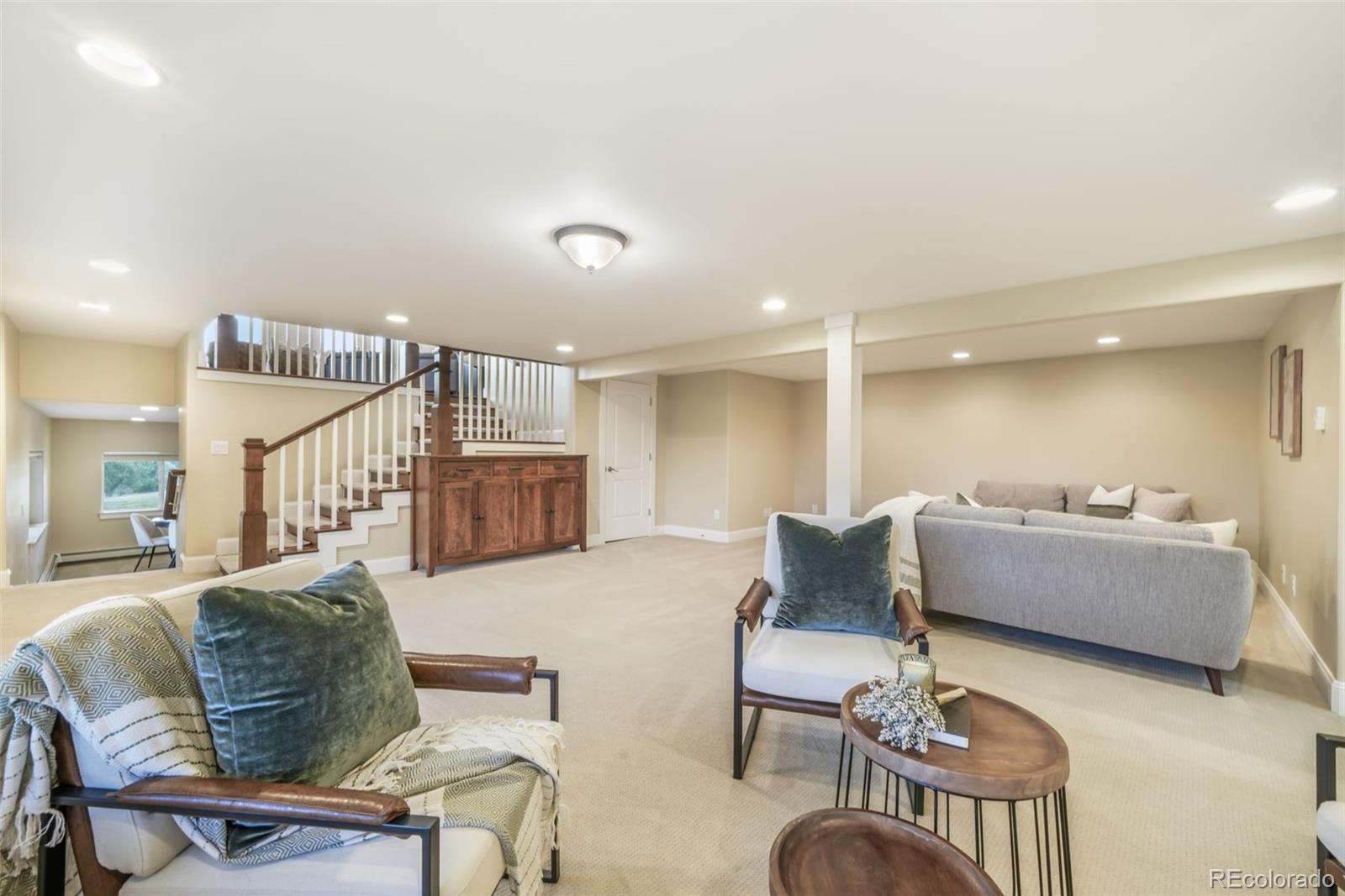 3121 Mountain Shadows Drive