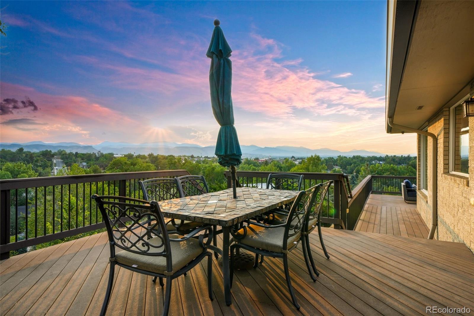 3121 Mountain Shadows Drive