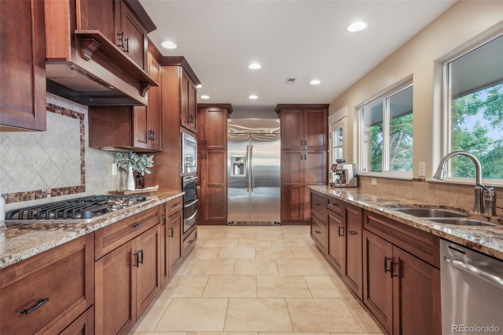 3121 Mountain Shadows Drive