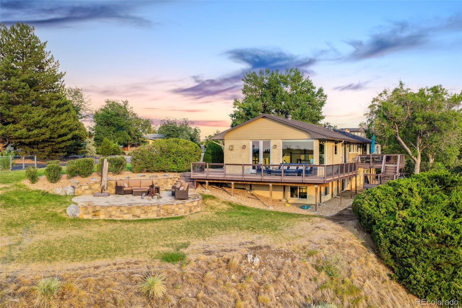 3121 Mountain Shadows Drive