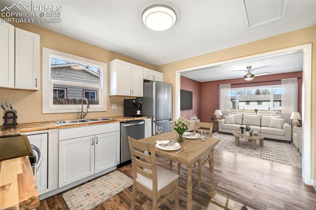 1051 Montrose Avenue