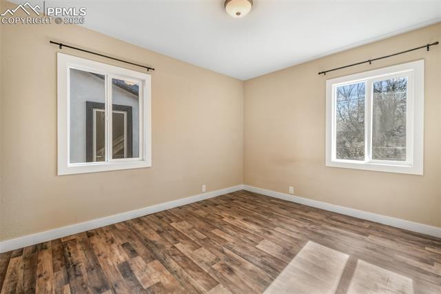 1051 Montrose Avenue