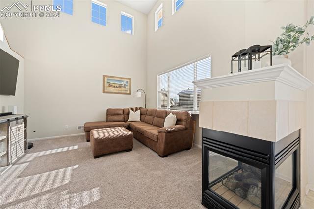 1442 N Stratton Avenue