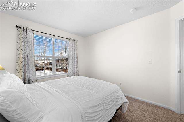 1442 N Stratton Avenue