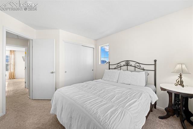 1442 N Stratton Avenue