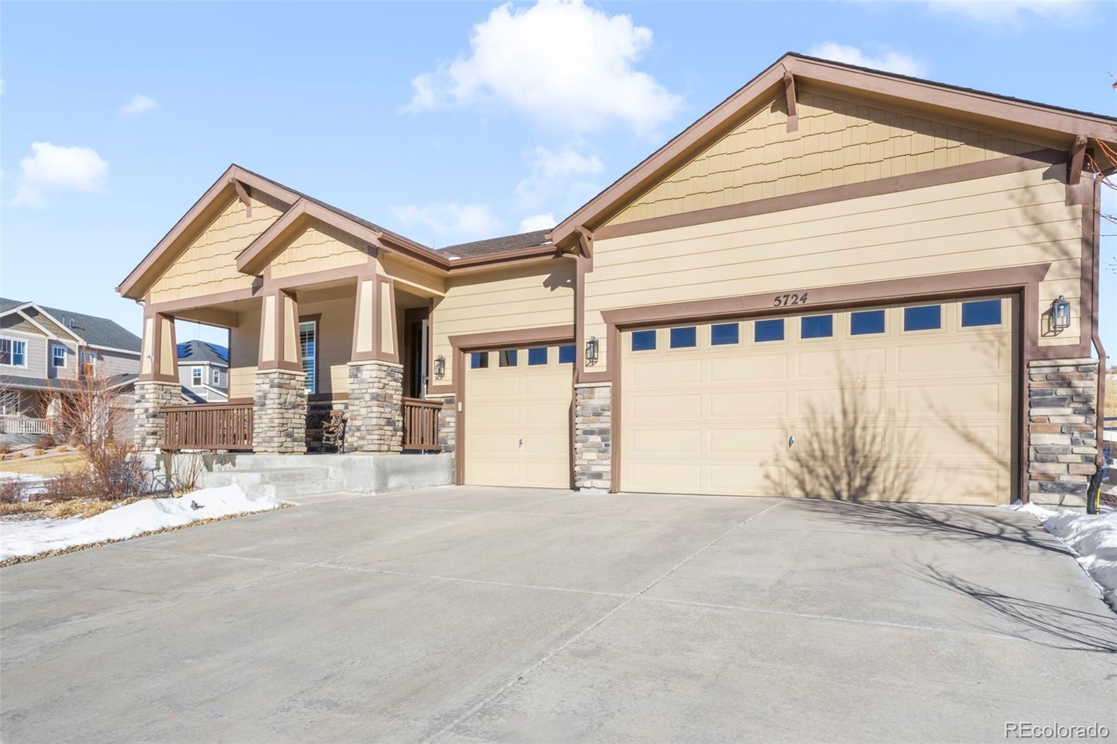 5724 Berry Ridge Way