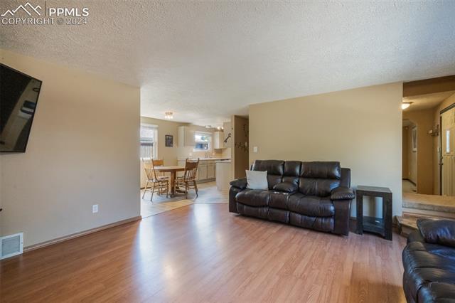 3270 Leoti Drive