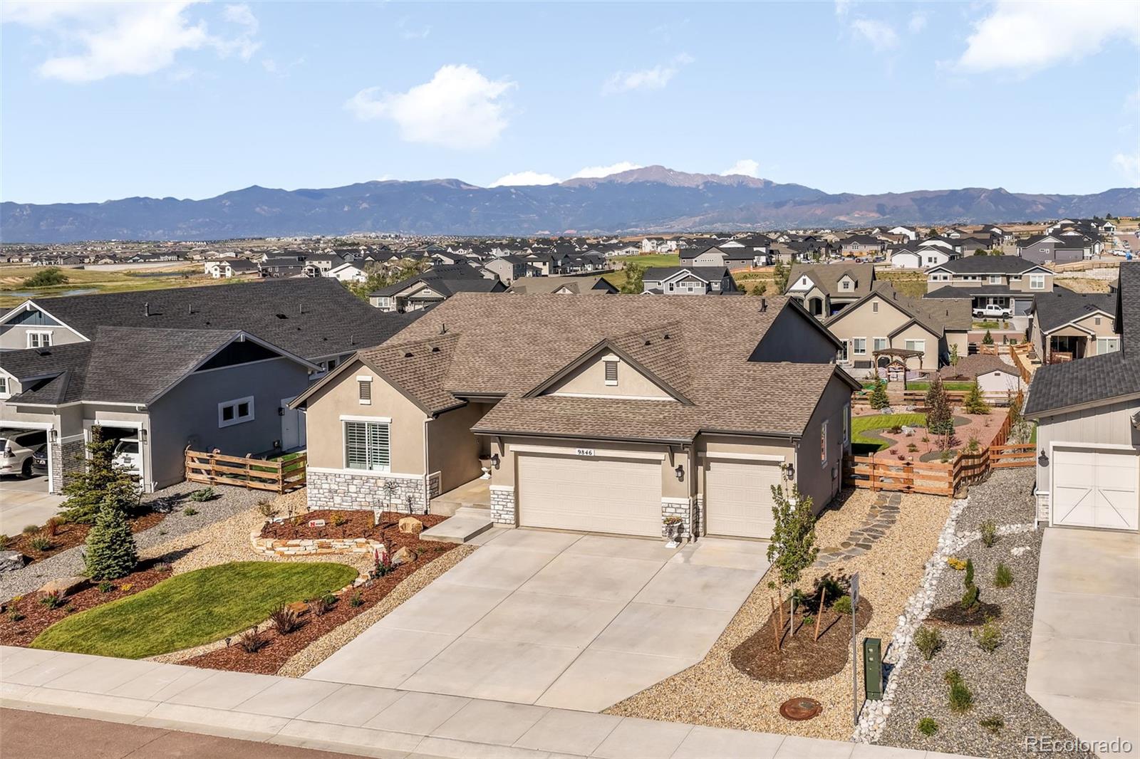 9846 Bison Valley Trail