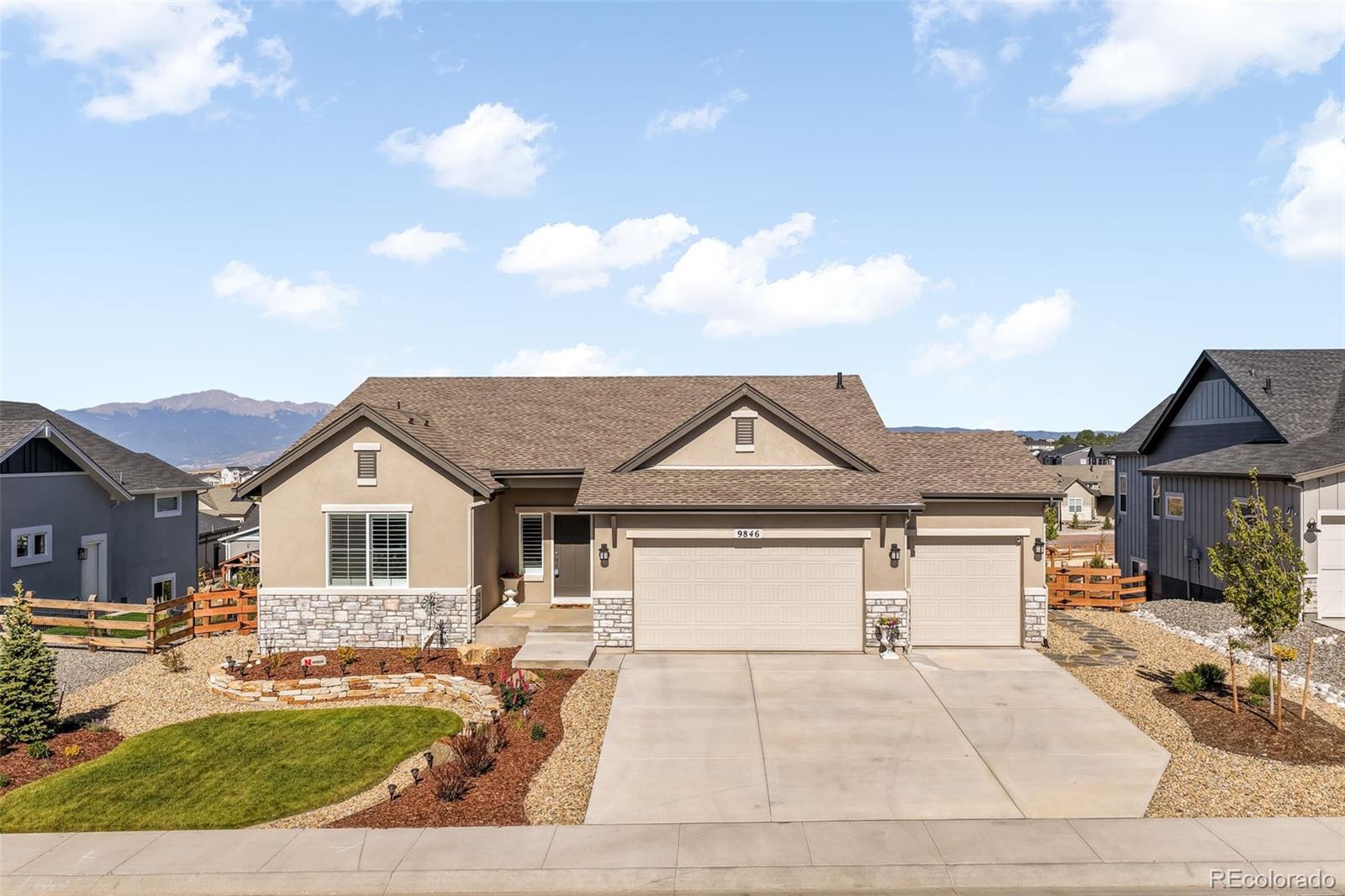 9846 Bison Valley Trail