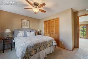 5221 Cliff Point Circle