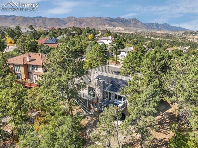 5221 Cliff Point Circle