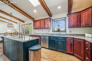 5221 Cliff Point Circle