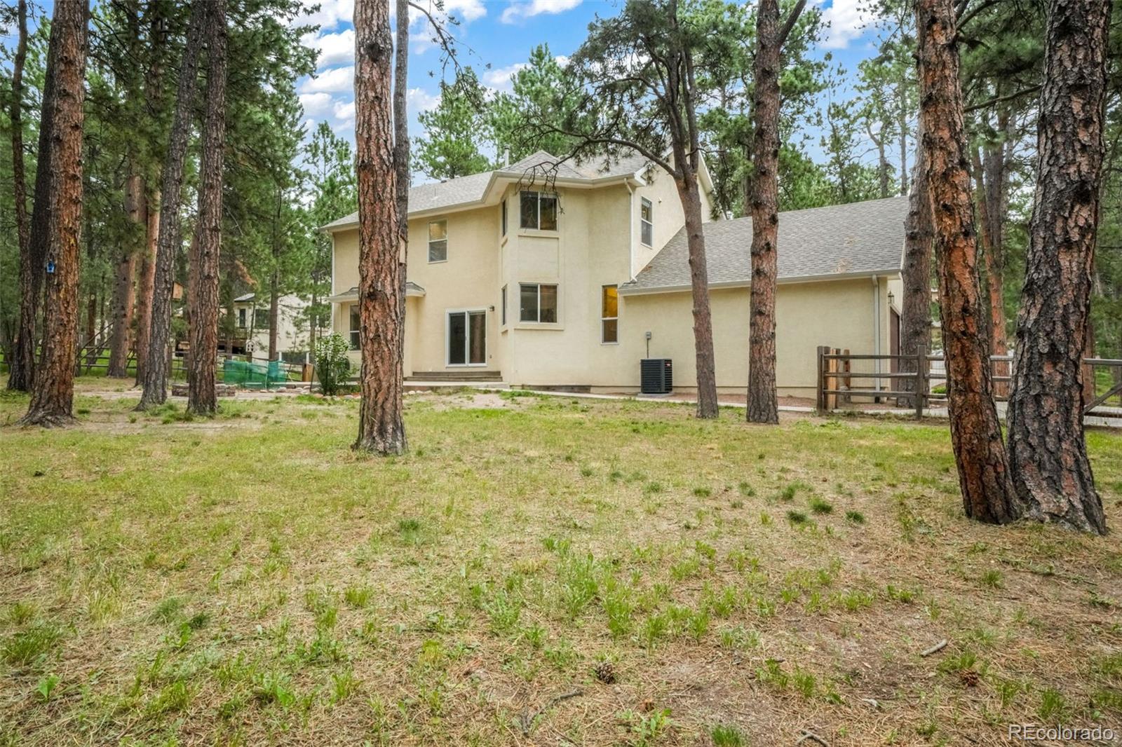 19140 Golden Arrow Circle