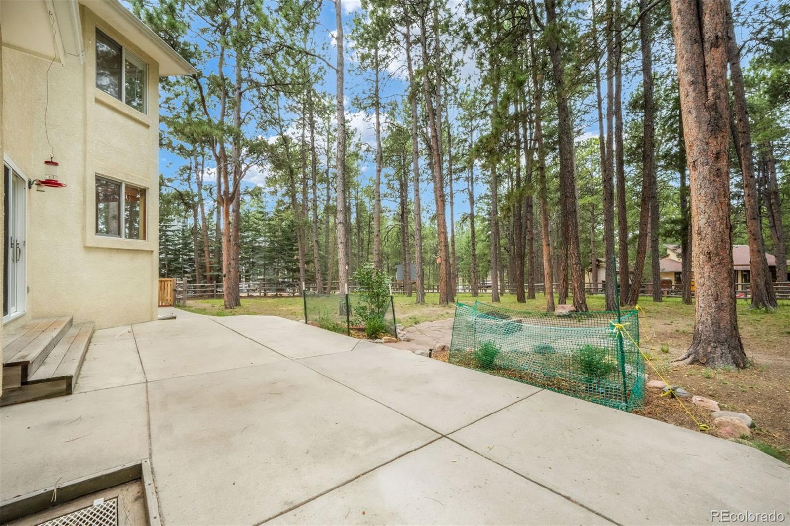 19140 Golden Arrow Circle