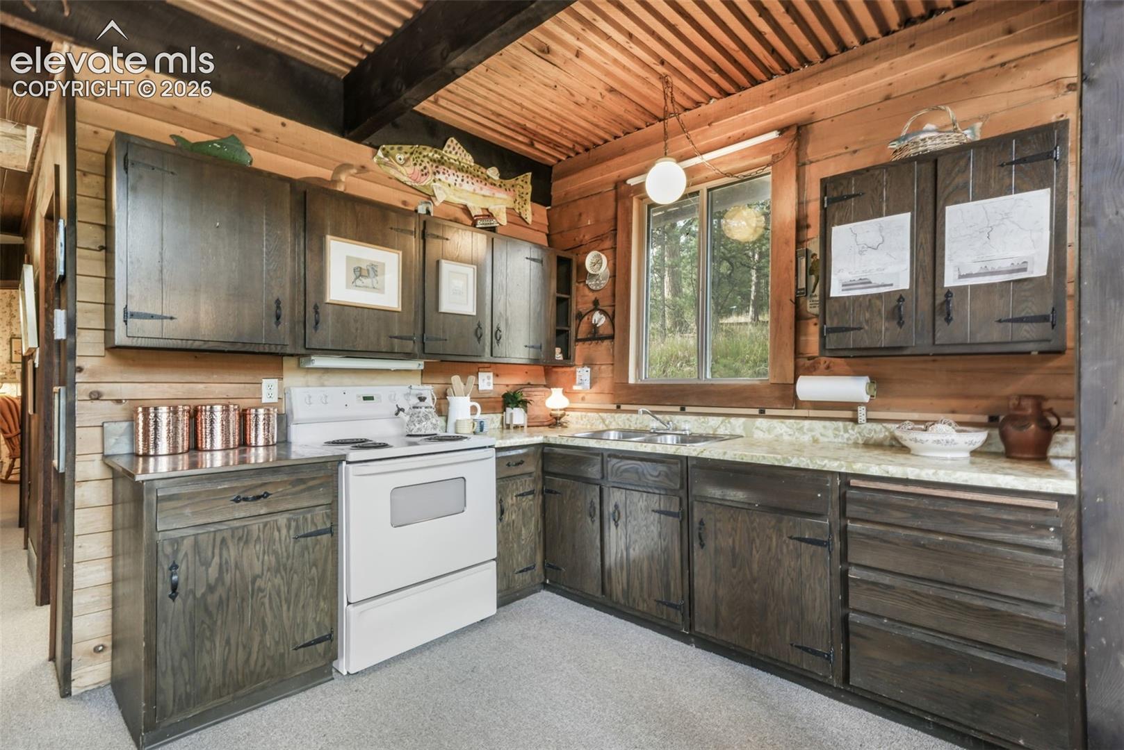 8123 Y Camp Road