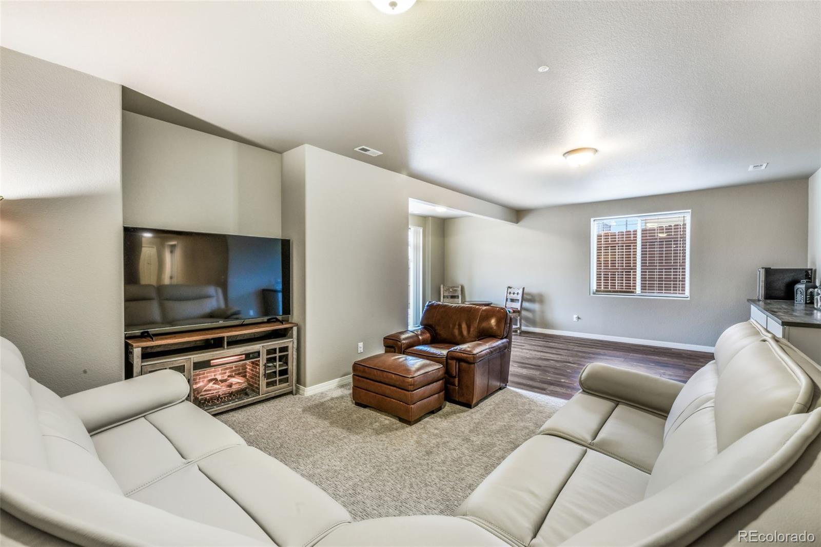 10458 Mt Emerald Drive