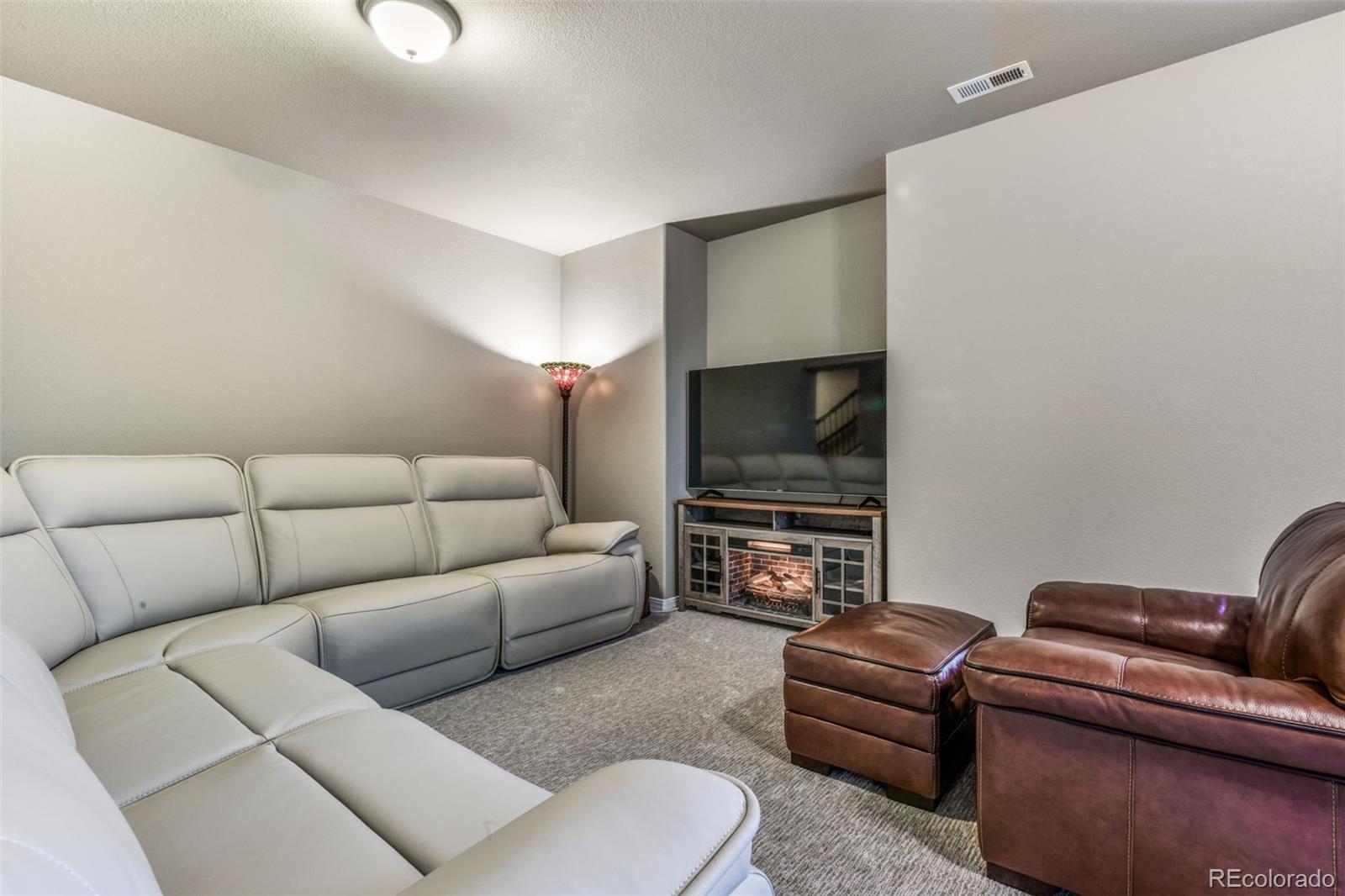 10458 Mt Emerald Drive