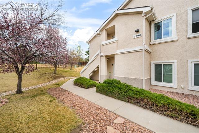 3890 Strawberry Field Grove F