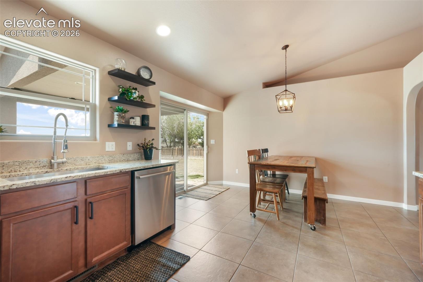 83 S Golfwood Drive
