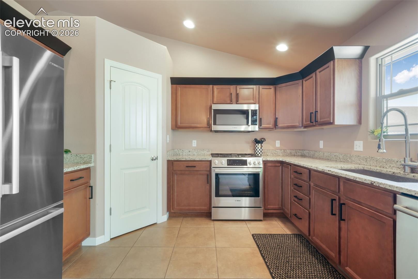 83 S Golfwood Drive