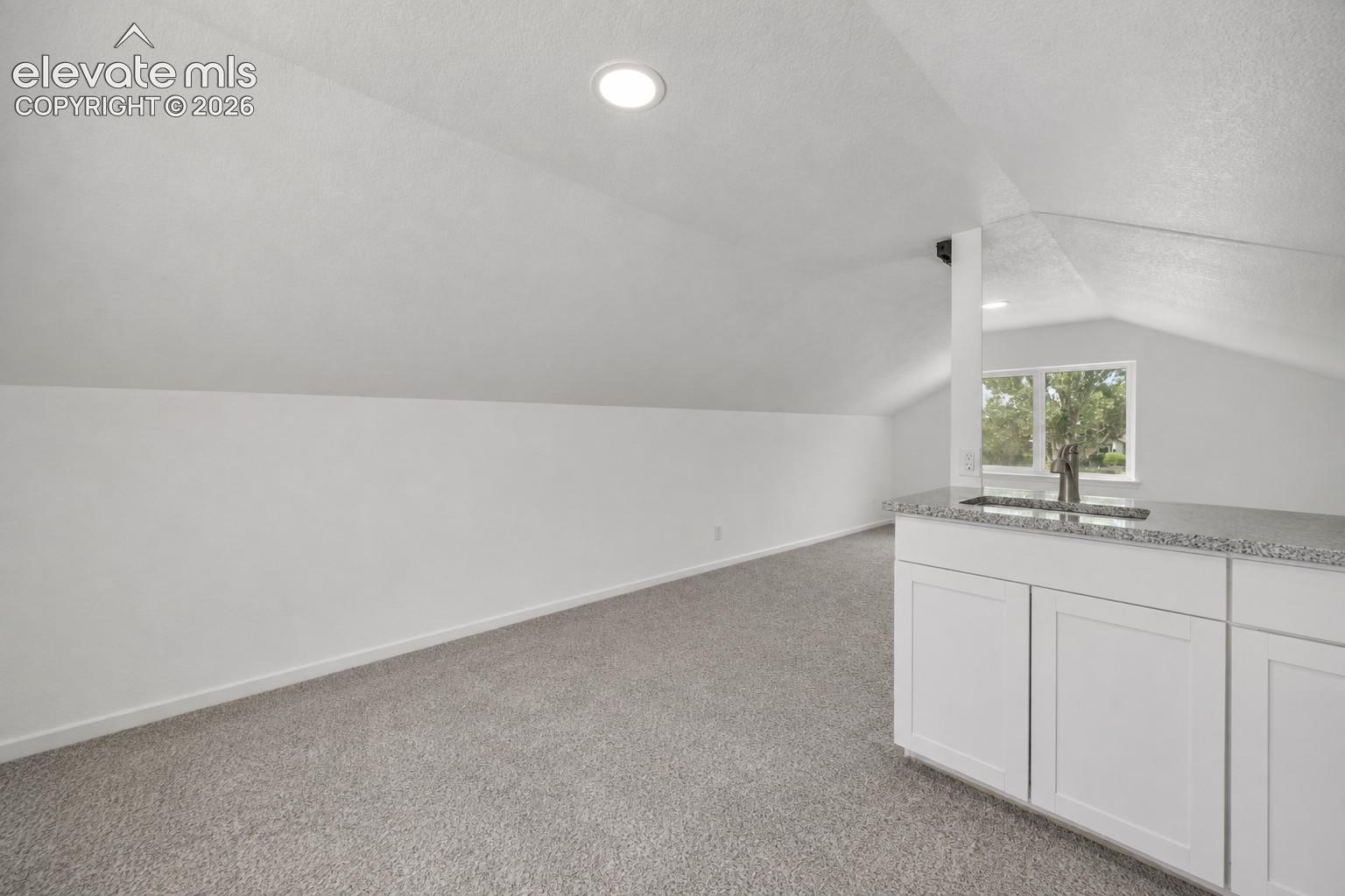 83 S Golfwood Drive