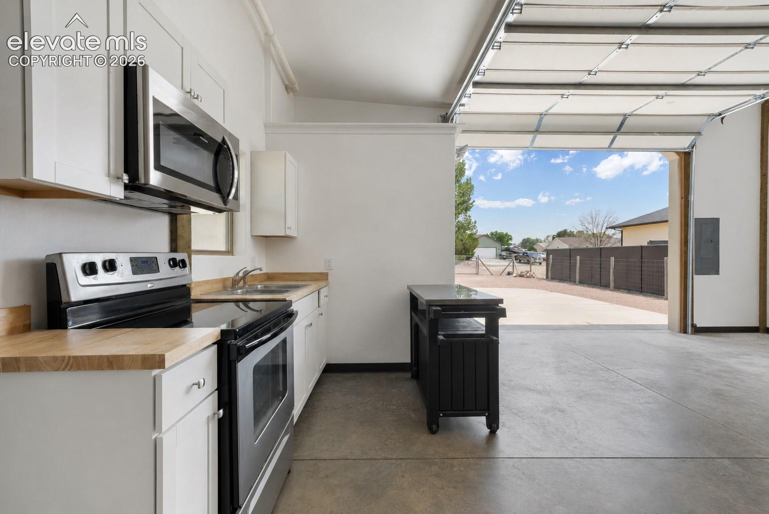 83 S Golfwood Drive