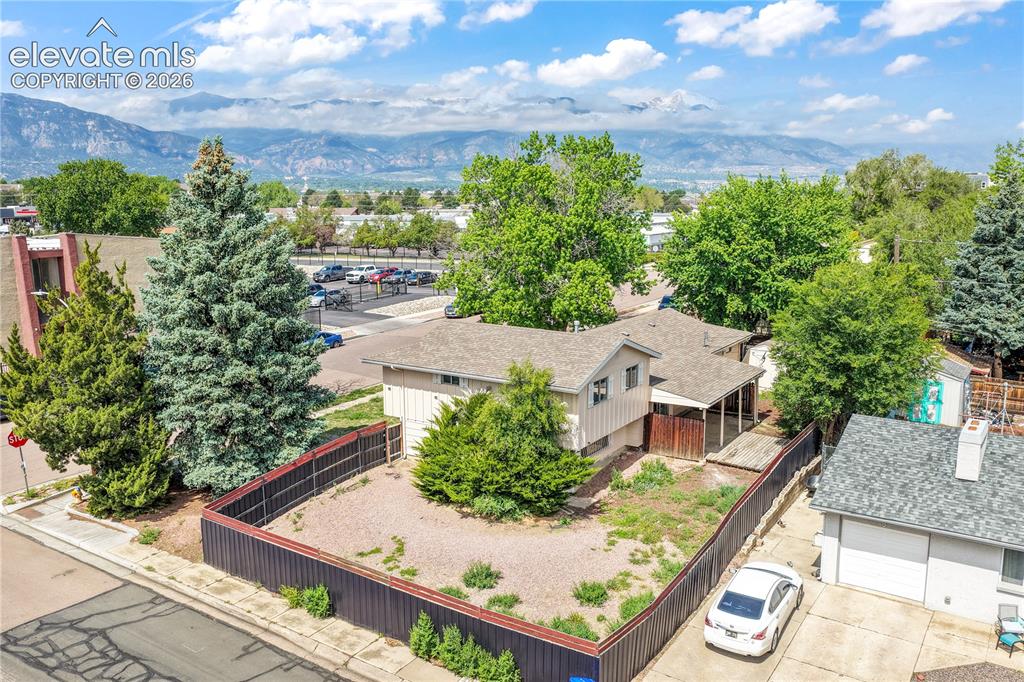 2712 Arlington Drive