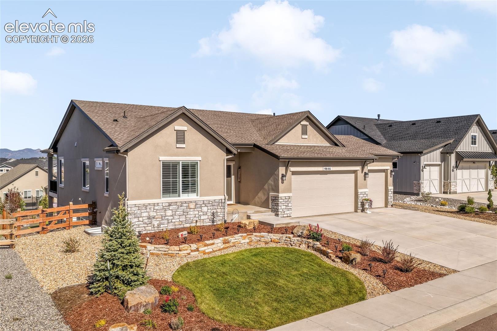 9846 Bison Valley Trail
