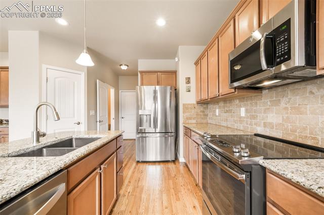 11615 Farnese Heights