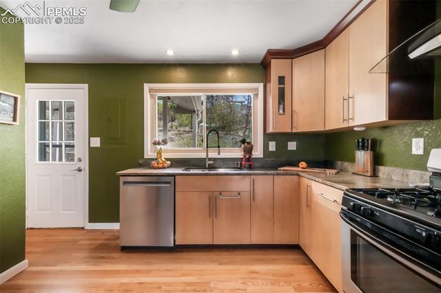741 Panorama Drive