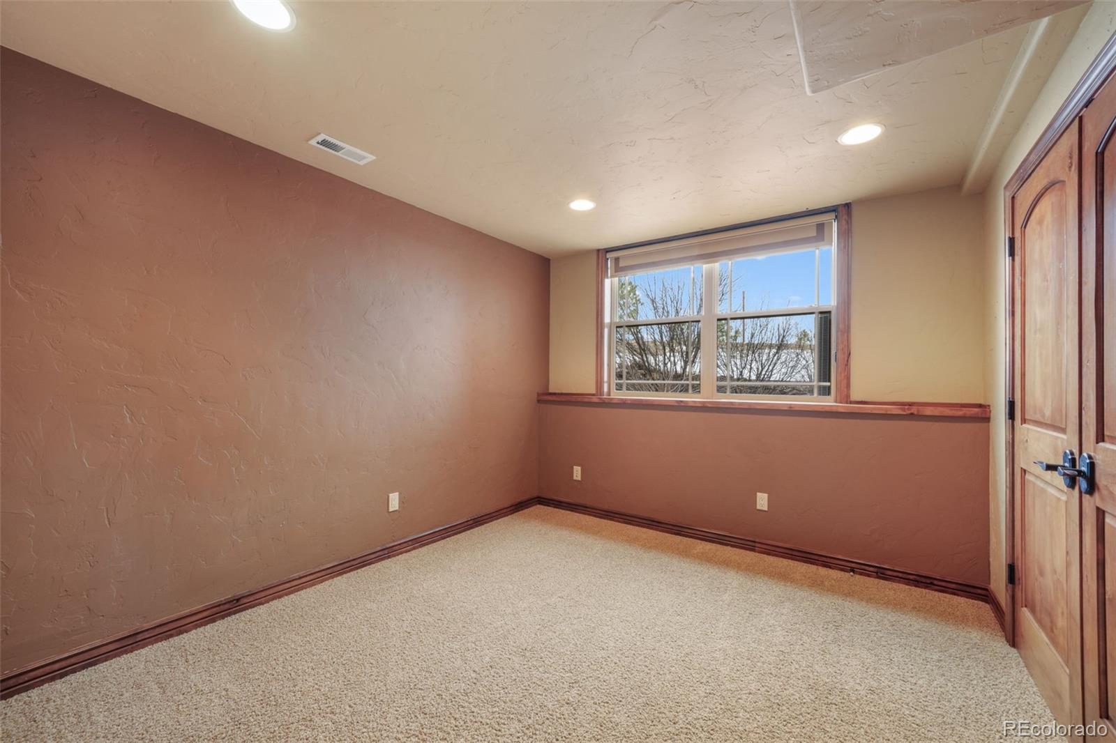 7830 Tannenbaum Road