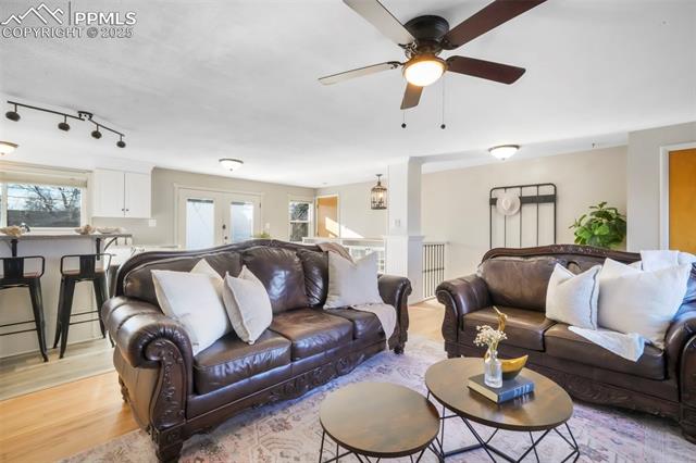 870 Hemlock Way