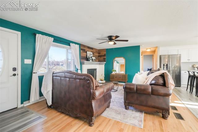 870 Hemlock Way