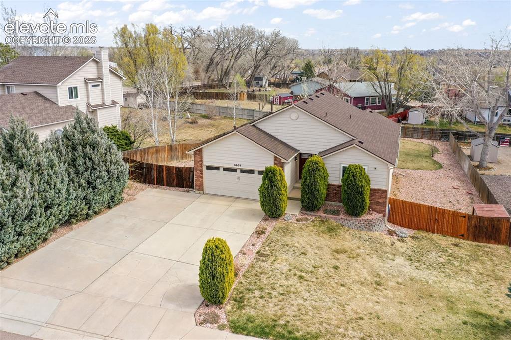 6609 Cottonwood Grove Drive