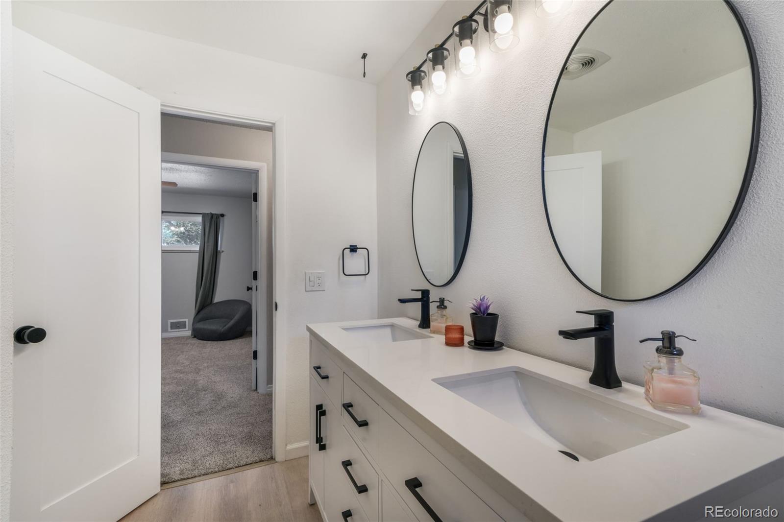480 S Newland Street