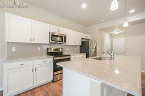 7851 Lathrop View