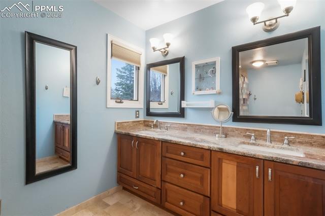 1285 Spinnaker Trail