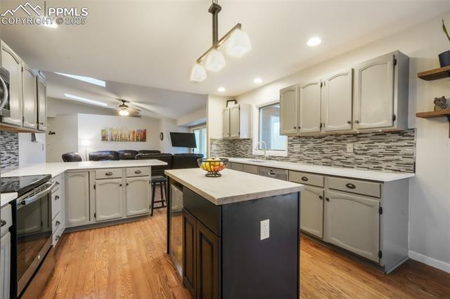 1285 Spinnaker Trail