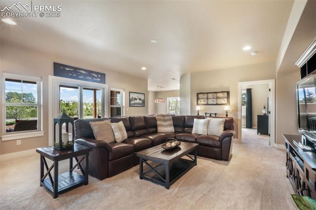 17275 Gwilym Court