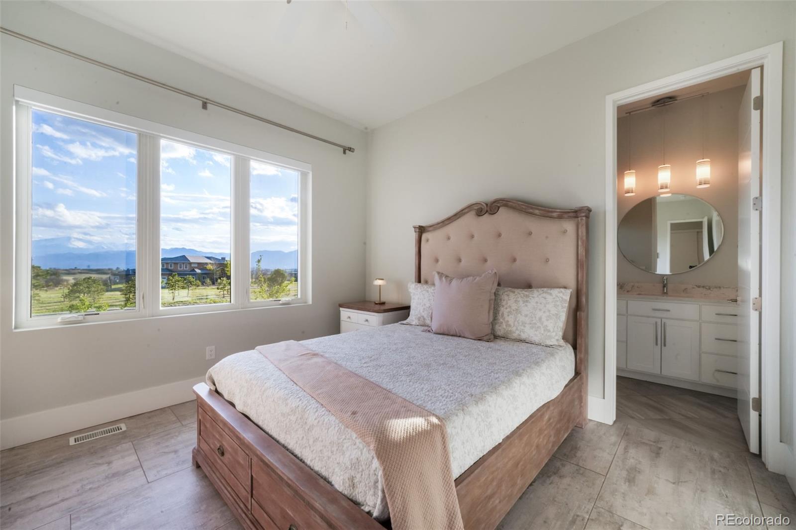 3585 Meadow Run Circle