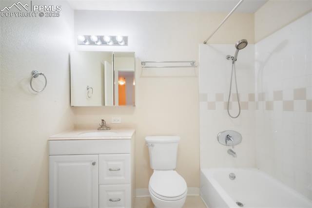 2172 Denton Grove 203