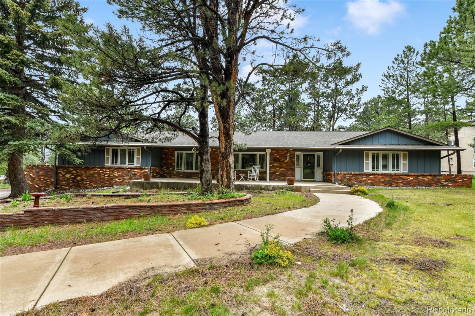 19070 White Fawn Drive