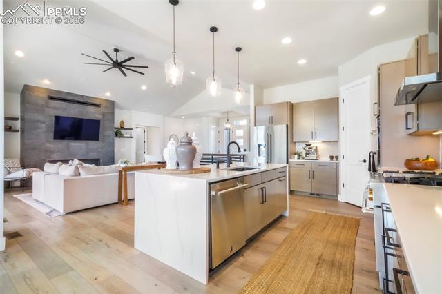 4727 Horse Trader Place