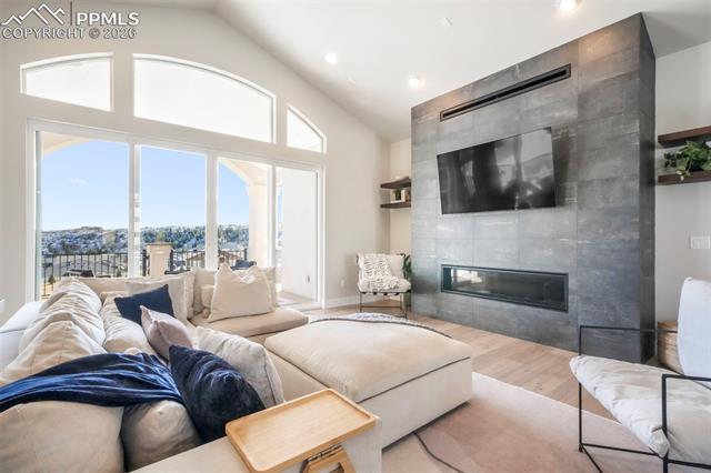 4727 Horse Trader Place