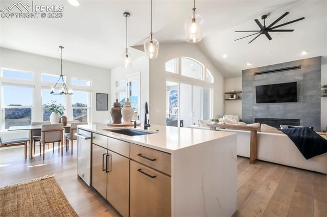 4727 Horse Trader Place