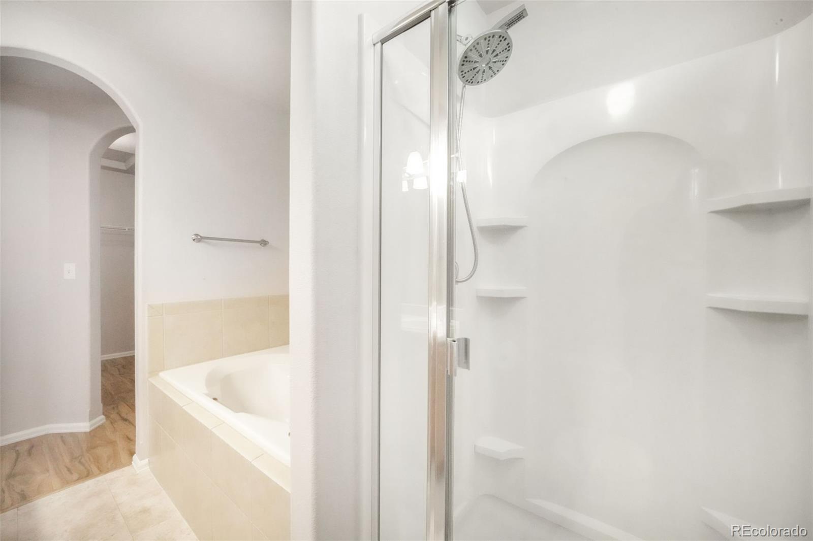 812 Hailey Glenn View