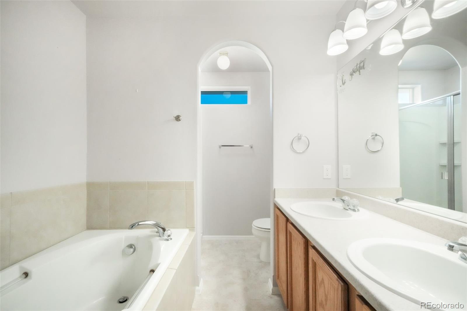 812 Hailey Glenn View