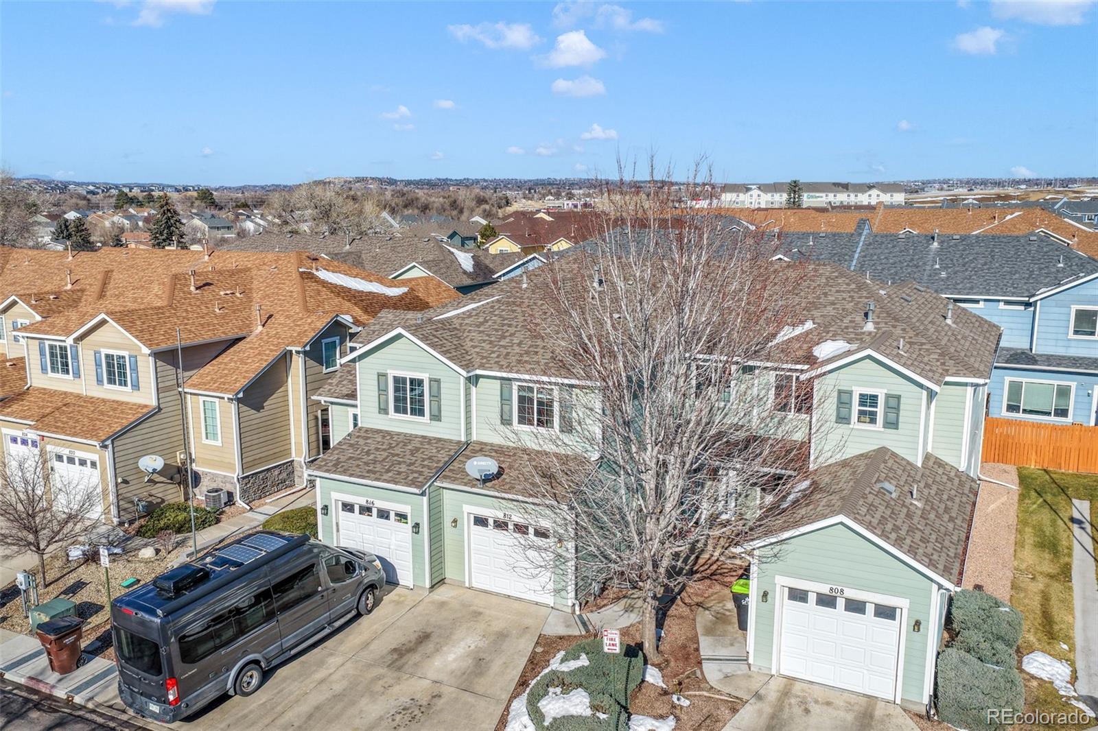 812 Hailey Glenn View