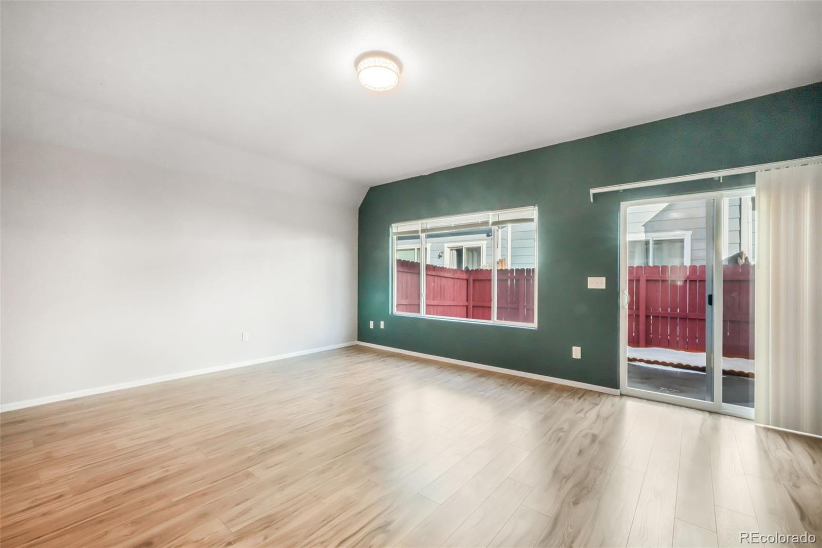 812 Hailey Glenn View