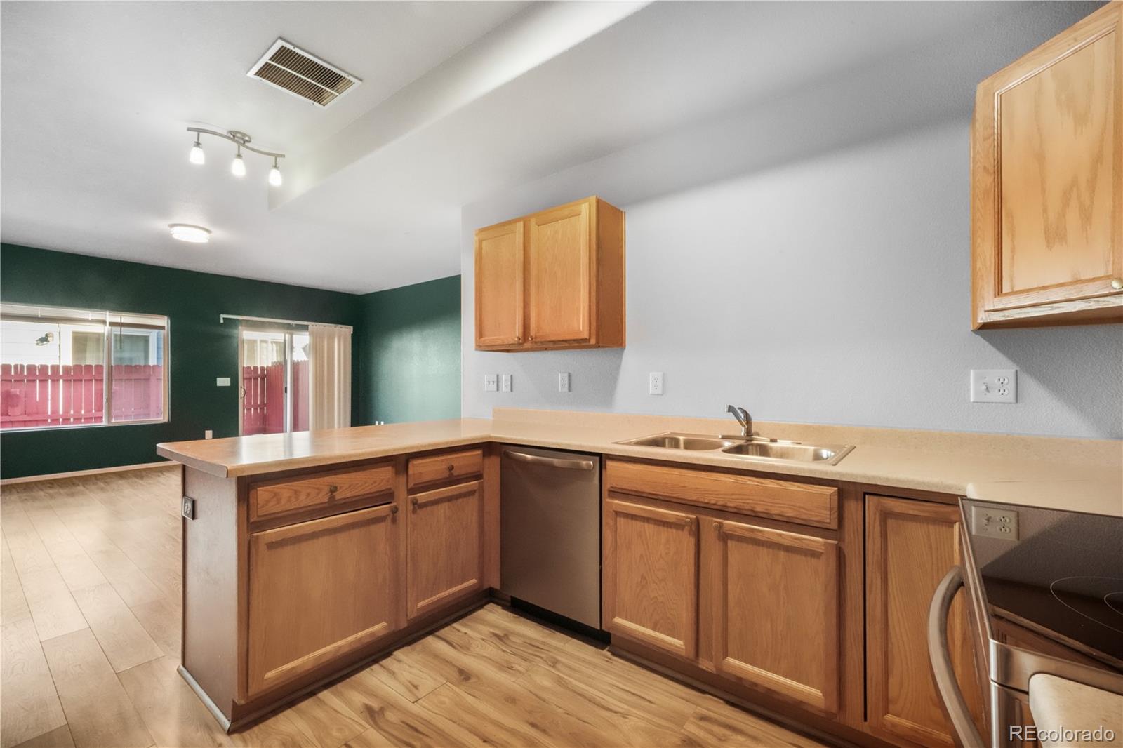 812 Hailey Glenn View